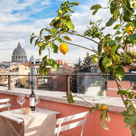 Postcard From St Peter'S Dome Apartment Bagian luar foto