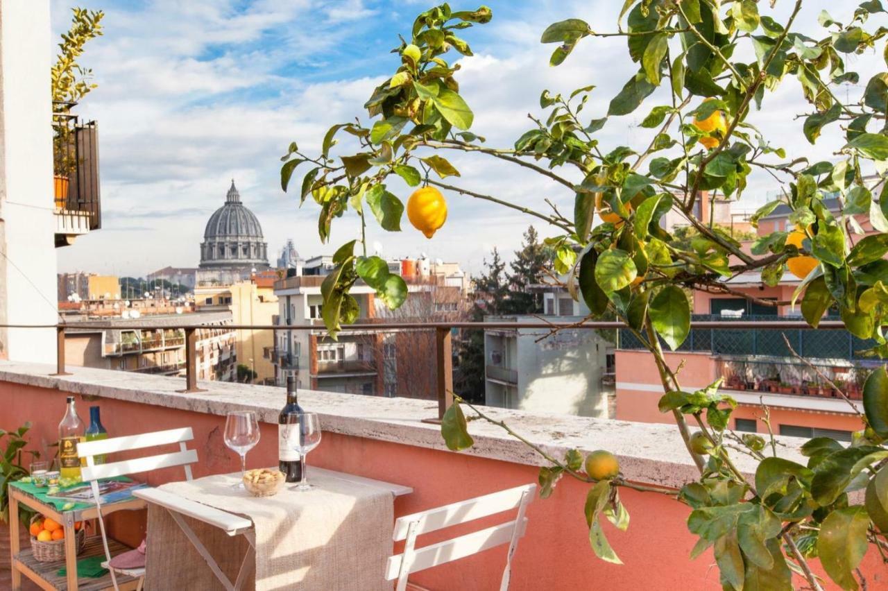 Postcard From St Peter'S Dome Apartment Bagian luar foto