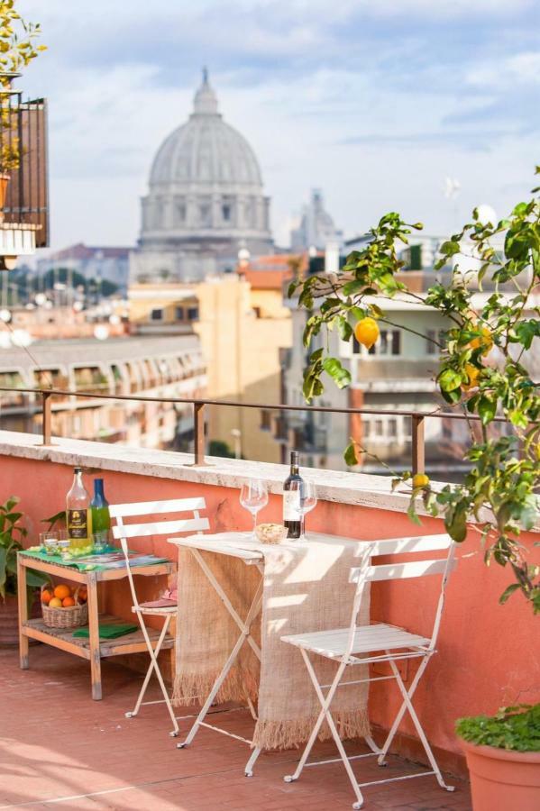 Postcard From St Peter'S Dome Apartment Bagian luar foto